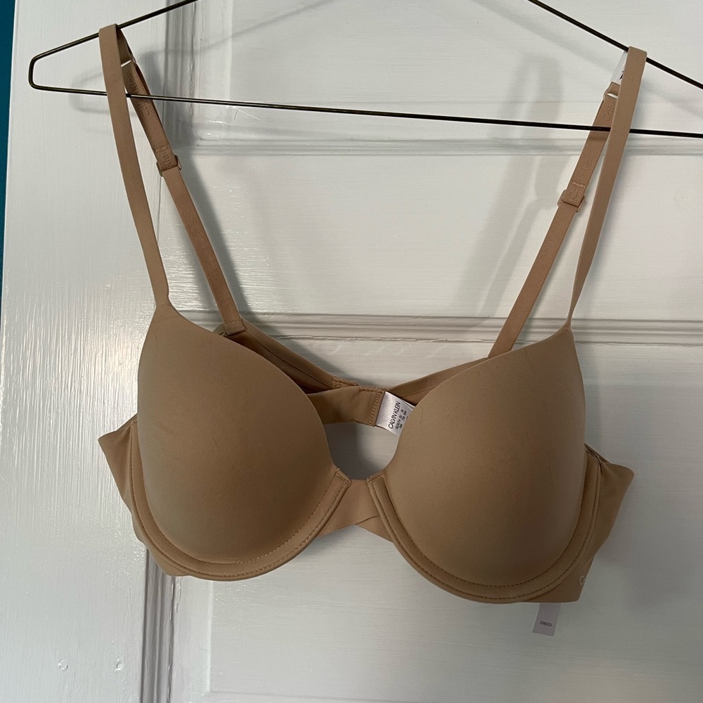 Calvin Klein t-shirt bra in beige